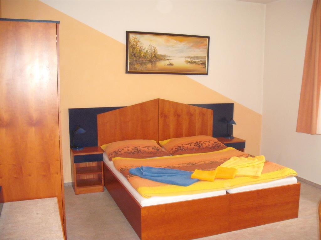 Hotel Forman Mladá Boleslav Zimmer foto